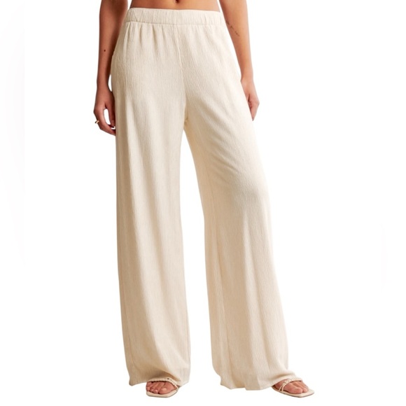 Abercrombie & Fitch Pants - Abercrombie & Fitch Crinkle Textured Pull On Pant